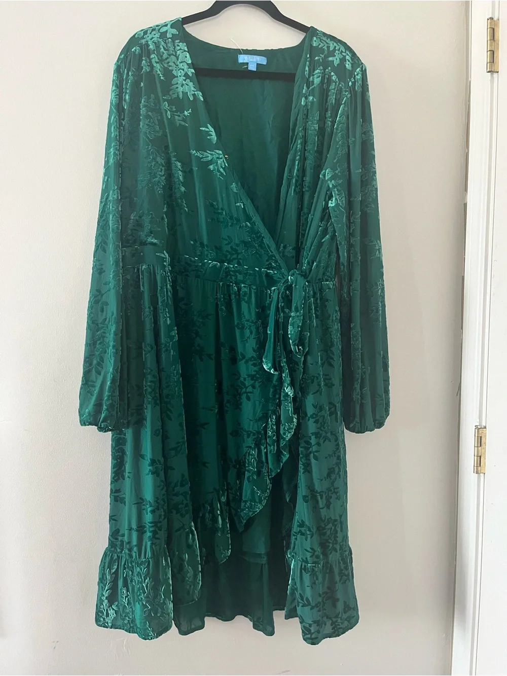SOLD Draper James Green Floral Burnout Velvet Wrap Midi Dress XXL Romantic - Picture 1 of 6